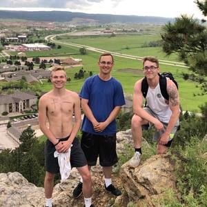 Meet your Posher, Derek